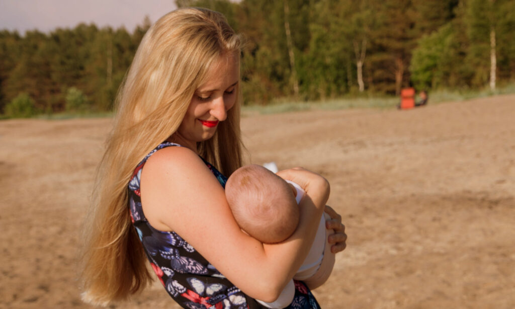 liisa sildmaa sünnitoetaja doula mina beebiga.png